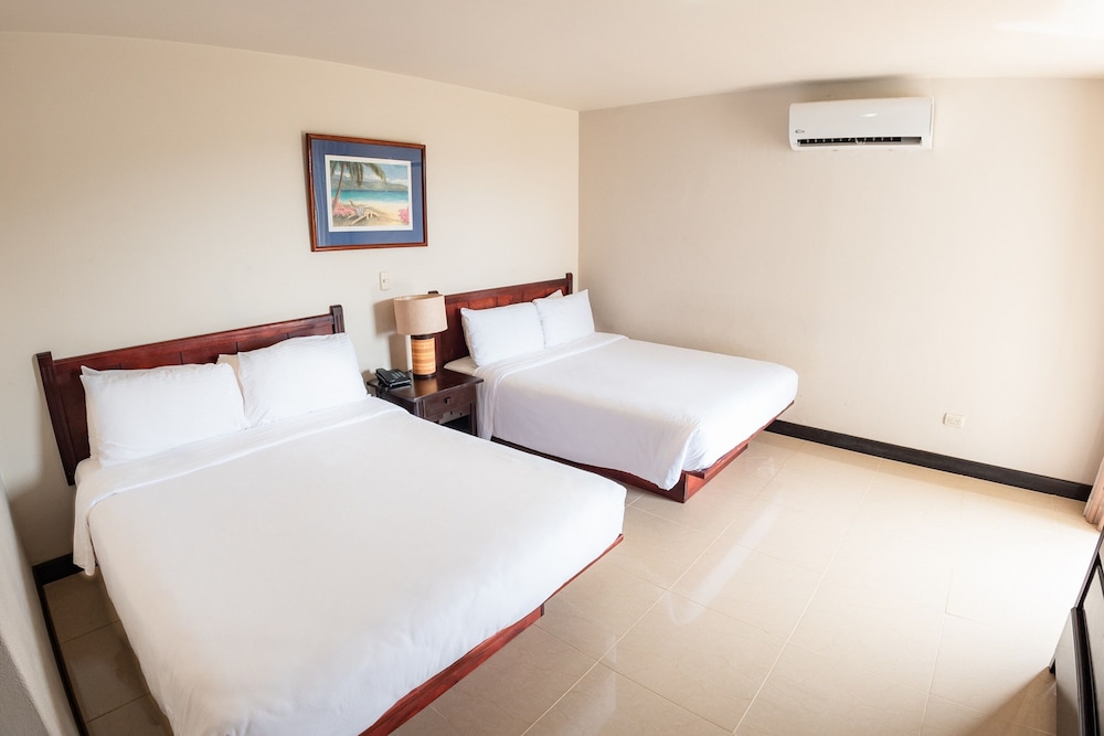 Hotel Villas Sol Beach Resort 18/77