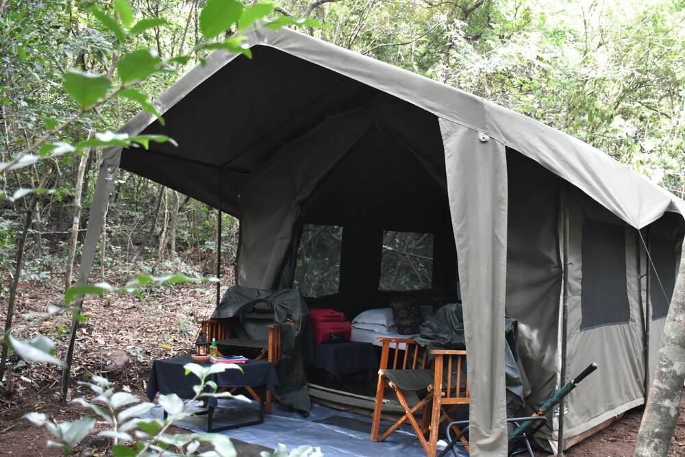 Mahoora Tented Safari Camp - Sinharaja 1/31