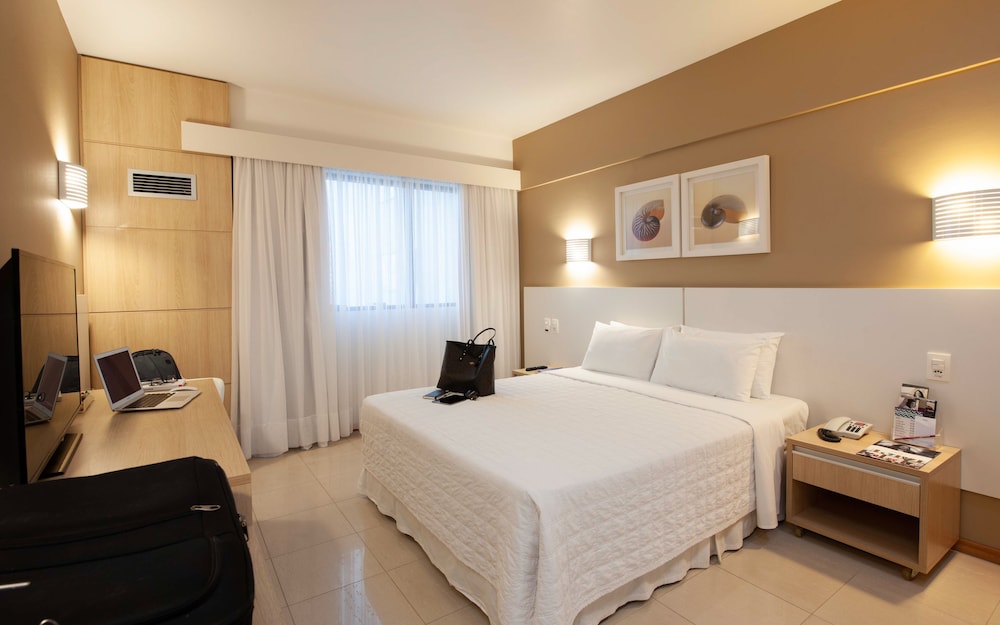 Mercure Camboriu Hotel 11/69