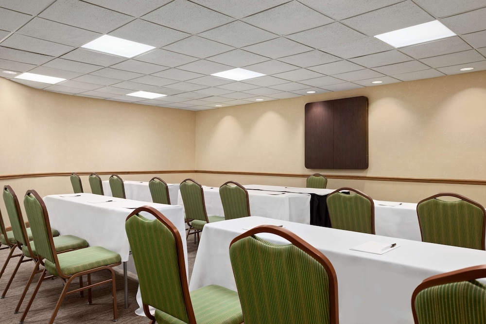 Country Inn & Suites By Radisson, Annapolis, MD 53/62