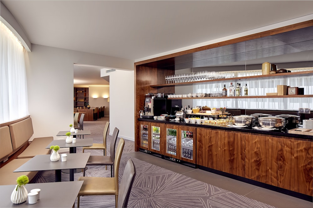Doubletree By Hilton Wroclaw 64/77