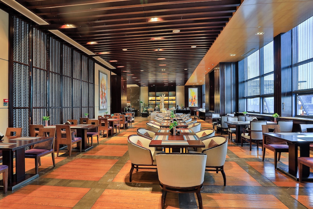 Tonglu World Trade SSAW Boutique Hotel 54/65