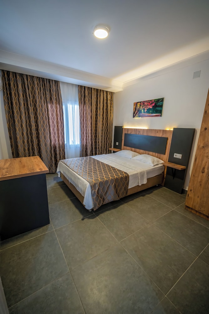 Club Efes Otel 14/49