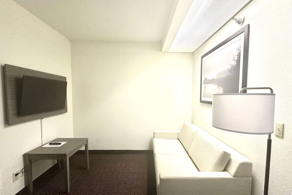 Ramada By Wyndham Columbia 42/51