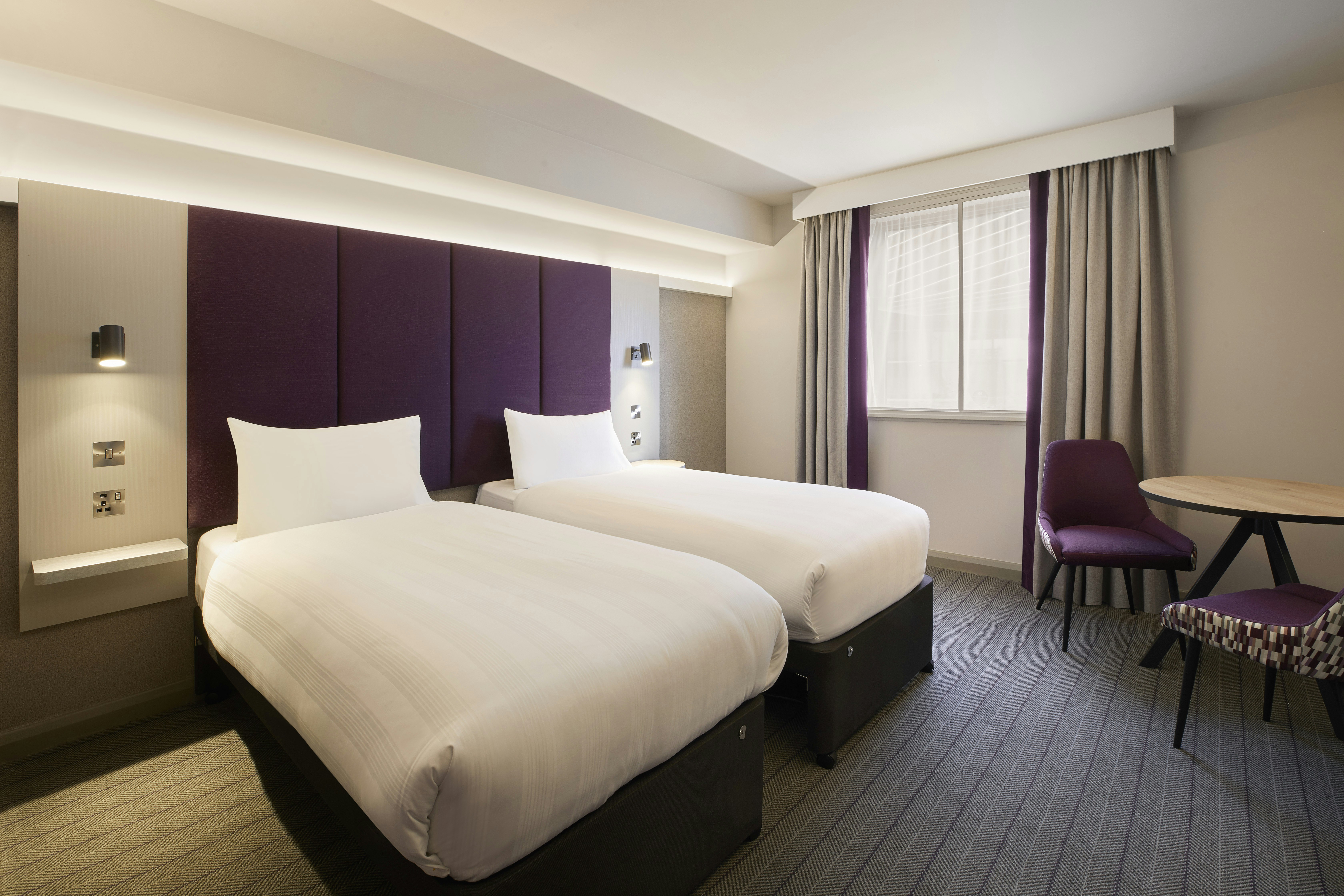 Premier Inn Southampton City Centre West Quay 16/51