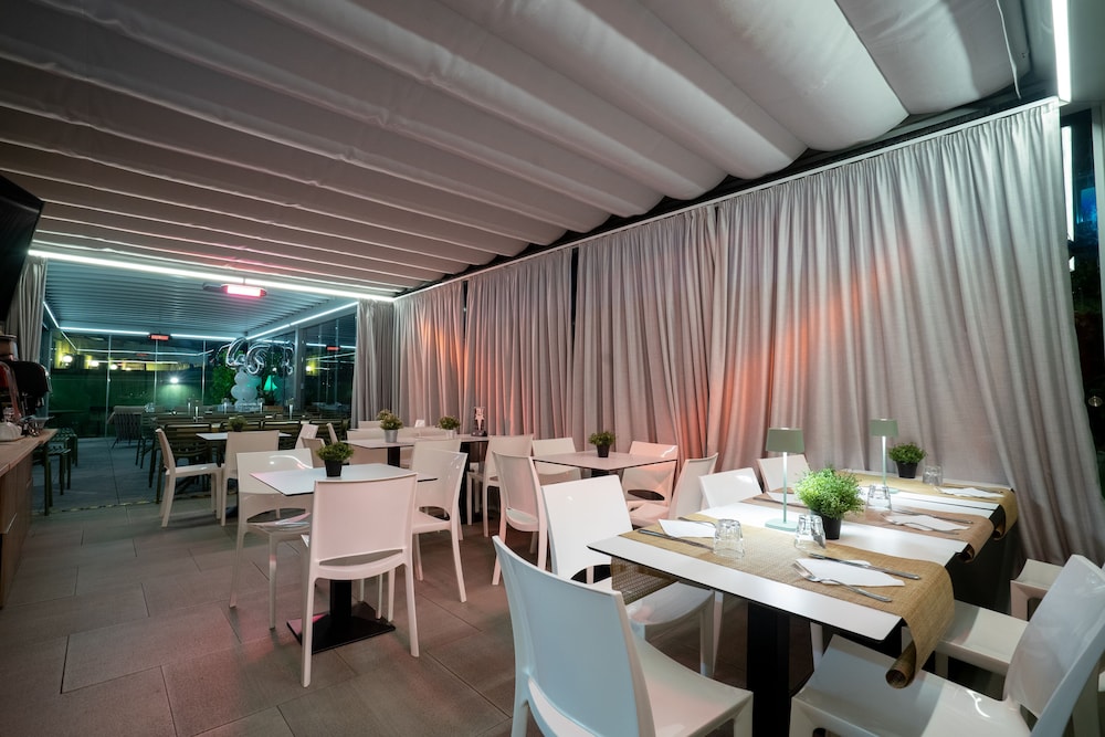 Hotel Bernardino 46/62