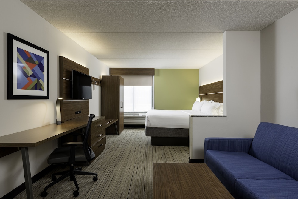 Holiday Inn Express And Suites Charlotte Airport Belmont An Ihg Hotel 41/41