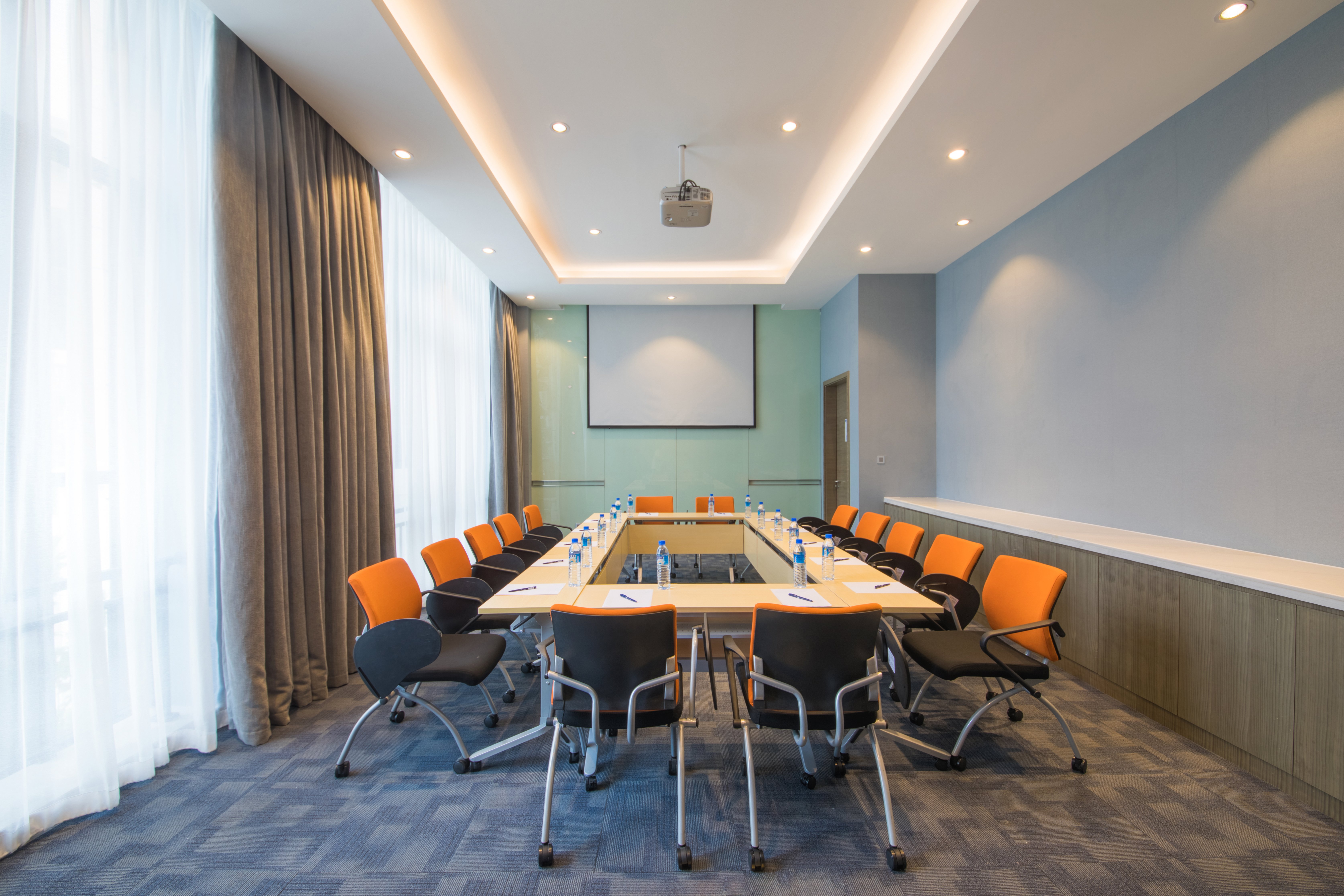 HOLIDAY INN EXPRESS GUIAN YUNGU 43/48