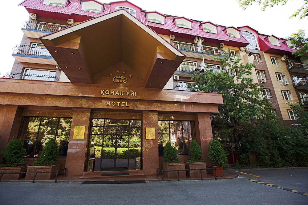Uyut Hotel 7/69