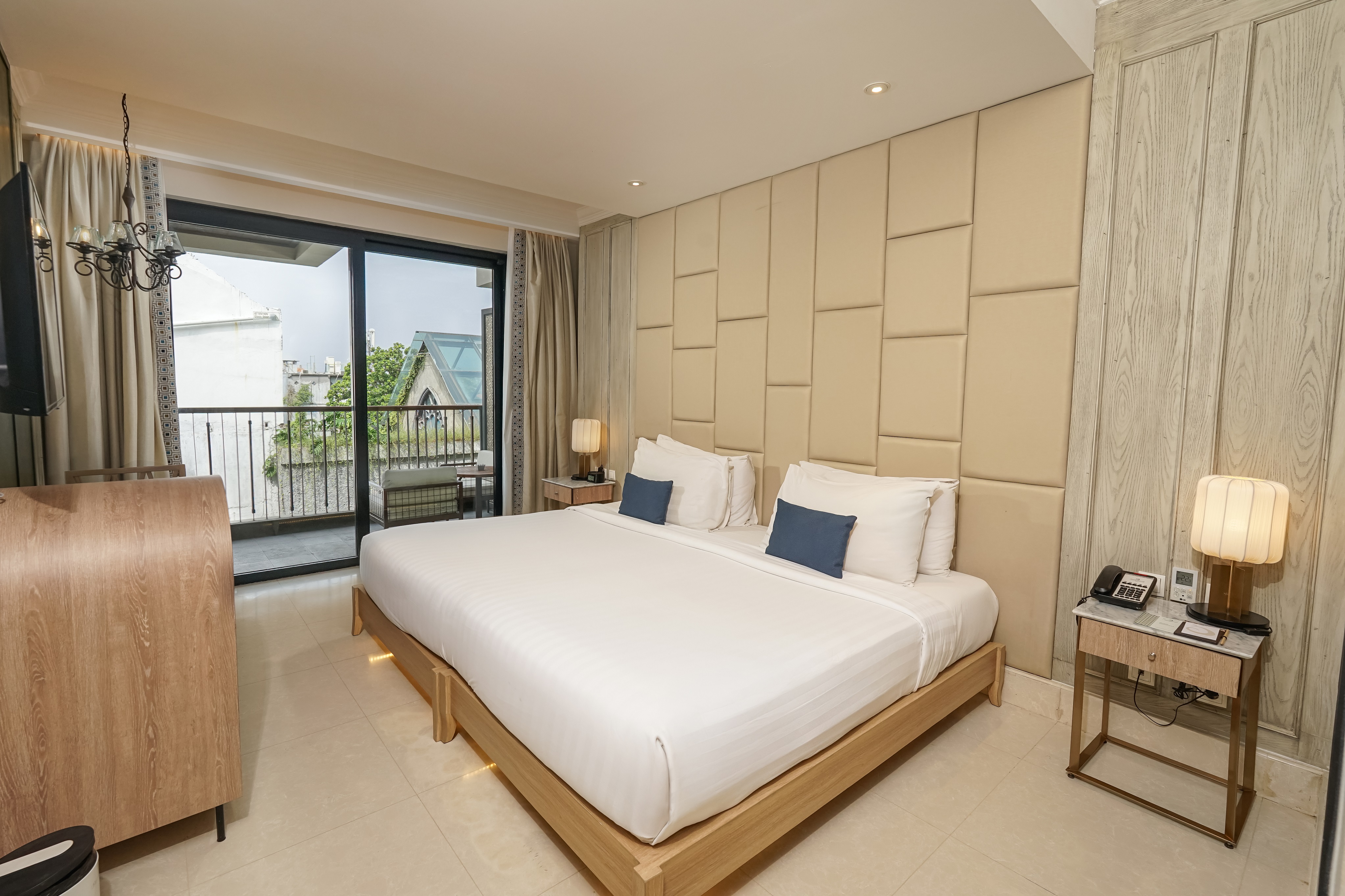 Deluxe Balcony Room