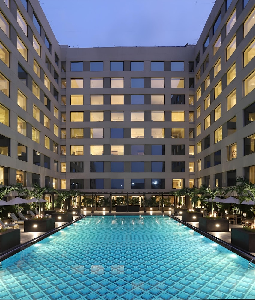 Aurika by Lemon Tree Hotels, Mumbai International Airport 48/50