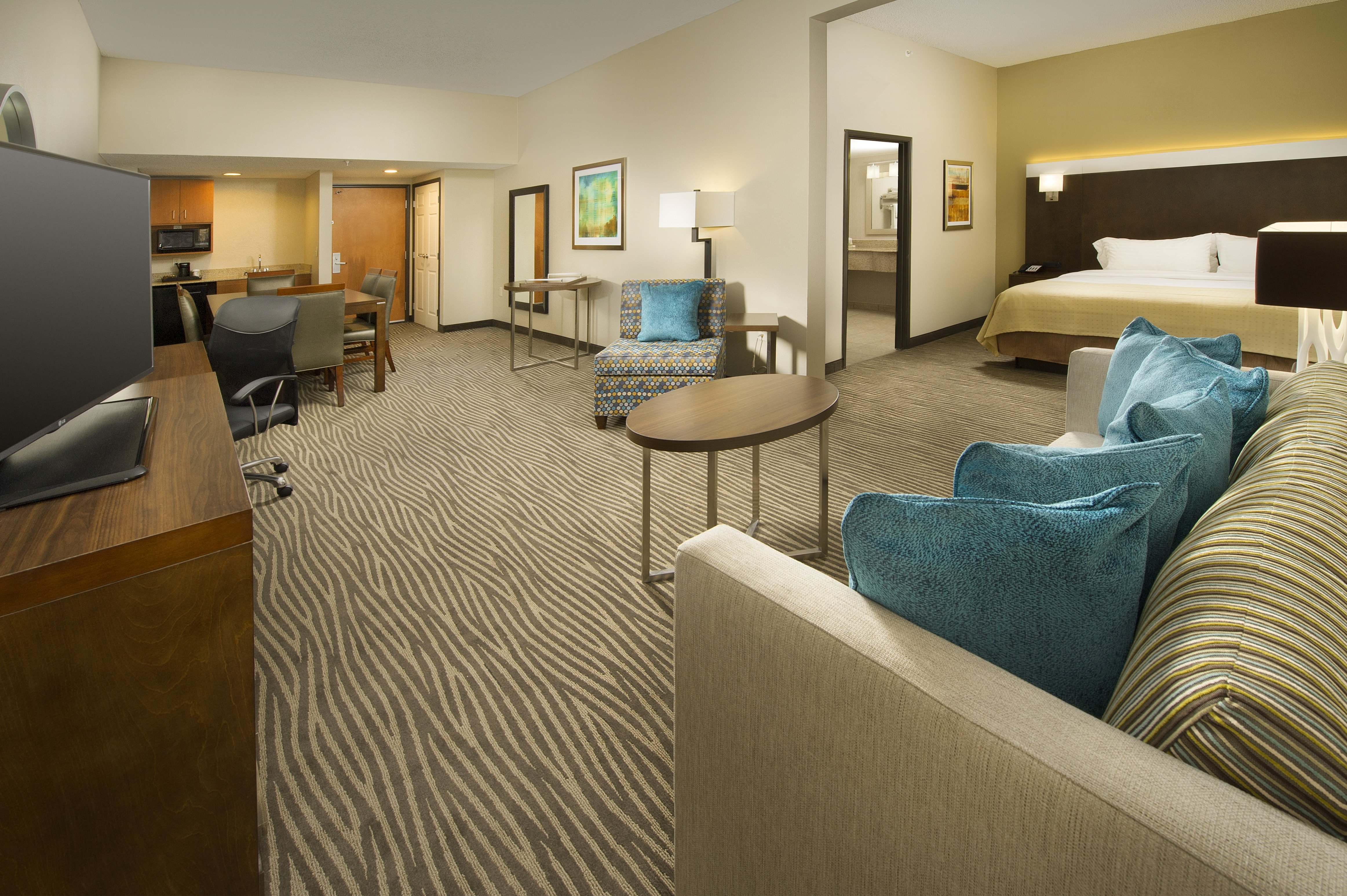 Holiday Inn El Paso Airport 41/74