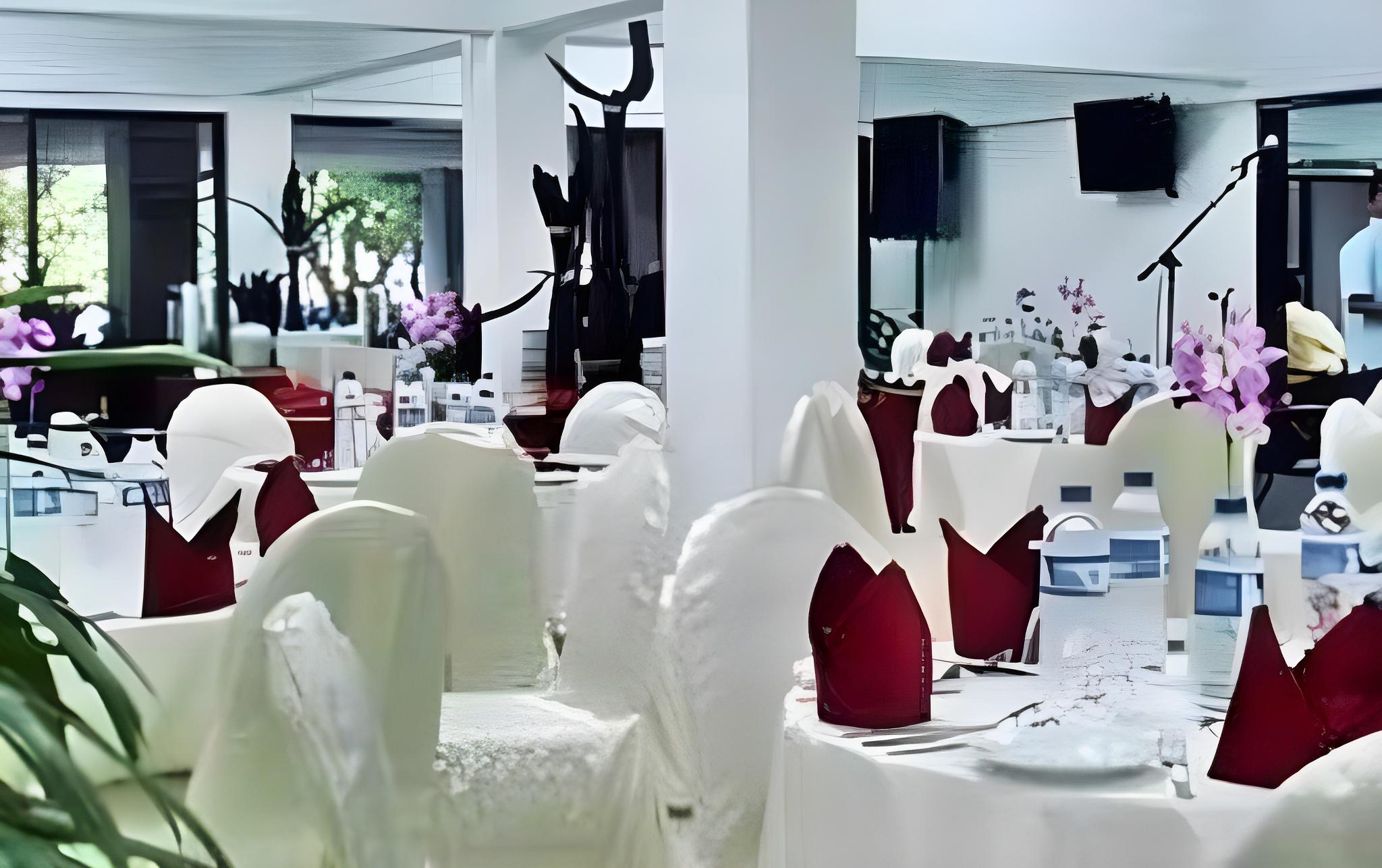 UNY HOTEL 18/24