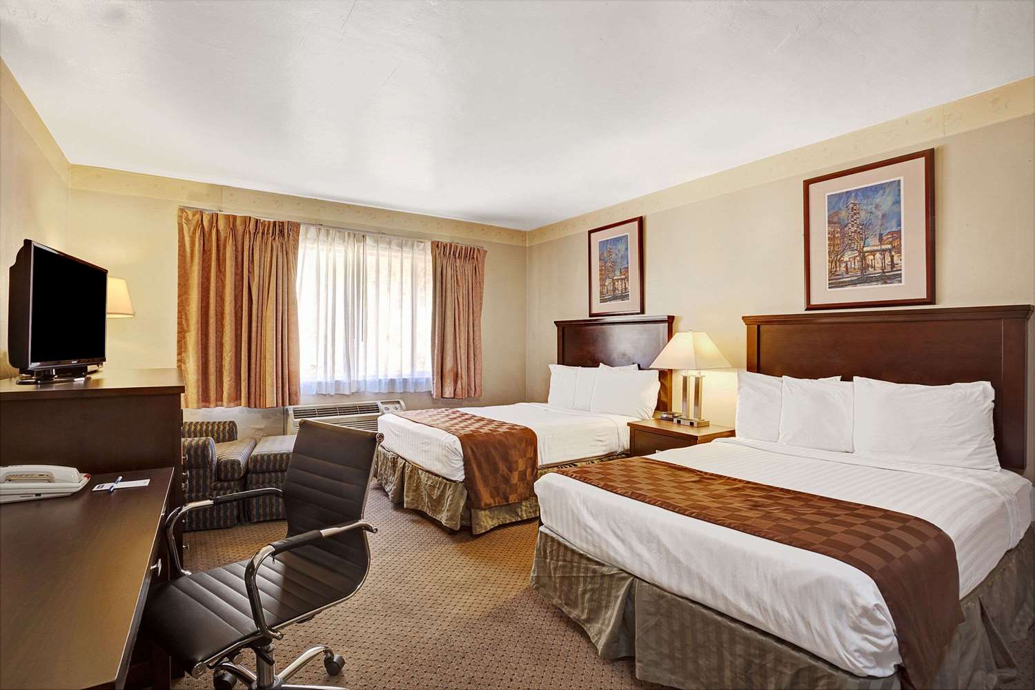 Travelodge by Wyndham Everett City Center 6/19