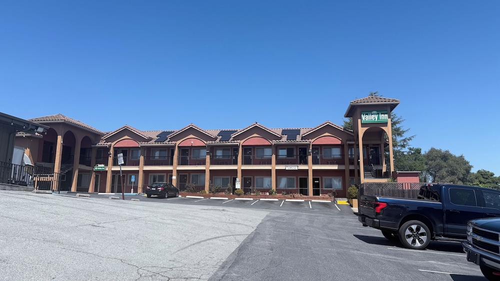 Valley Inn 34/44