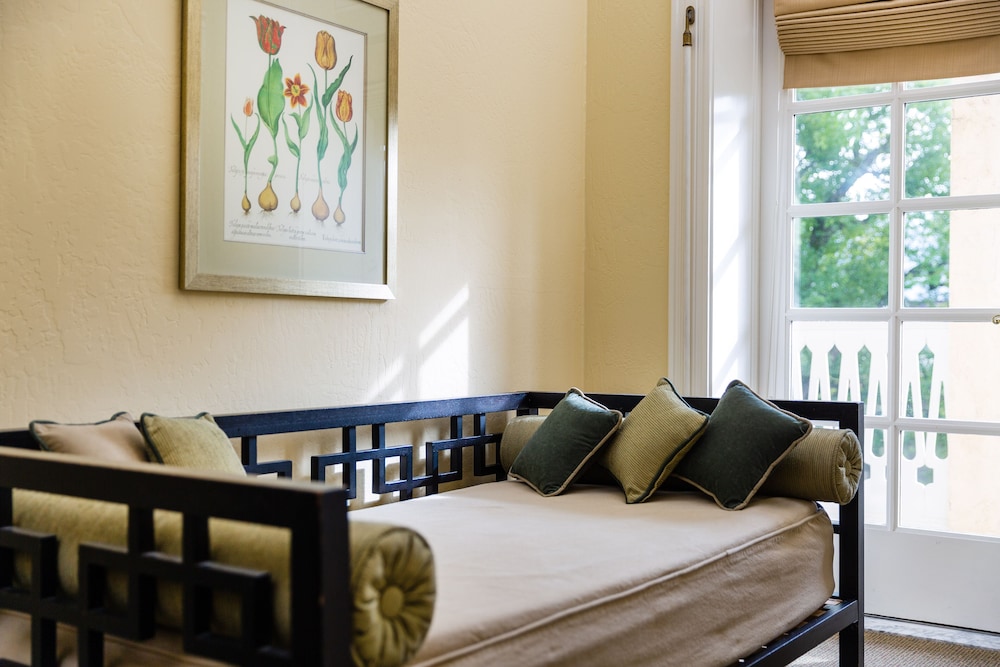 Healdsburg Inn on the Plaza, A Four Sisters Inn 43/54