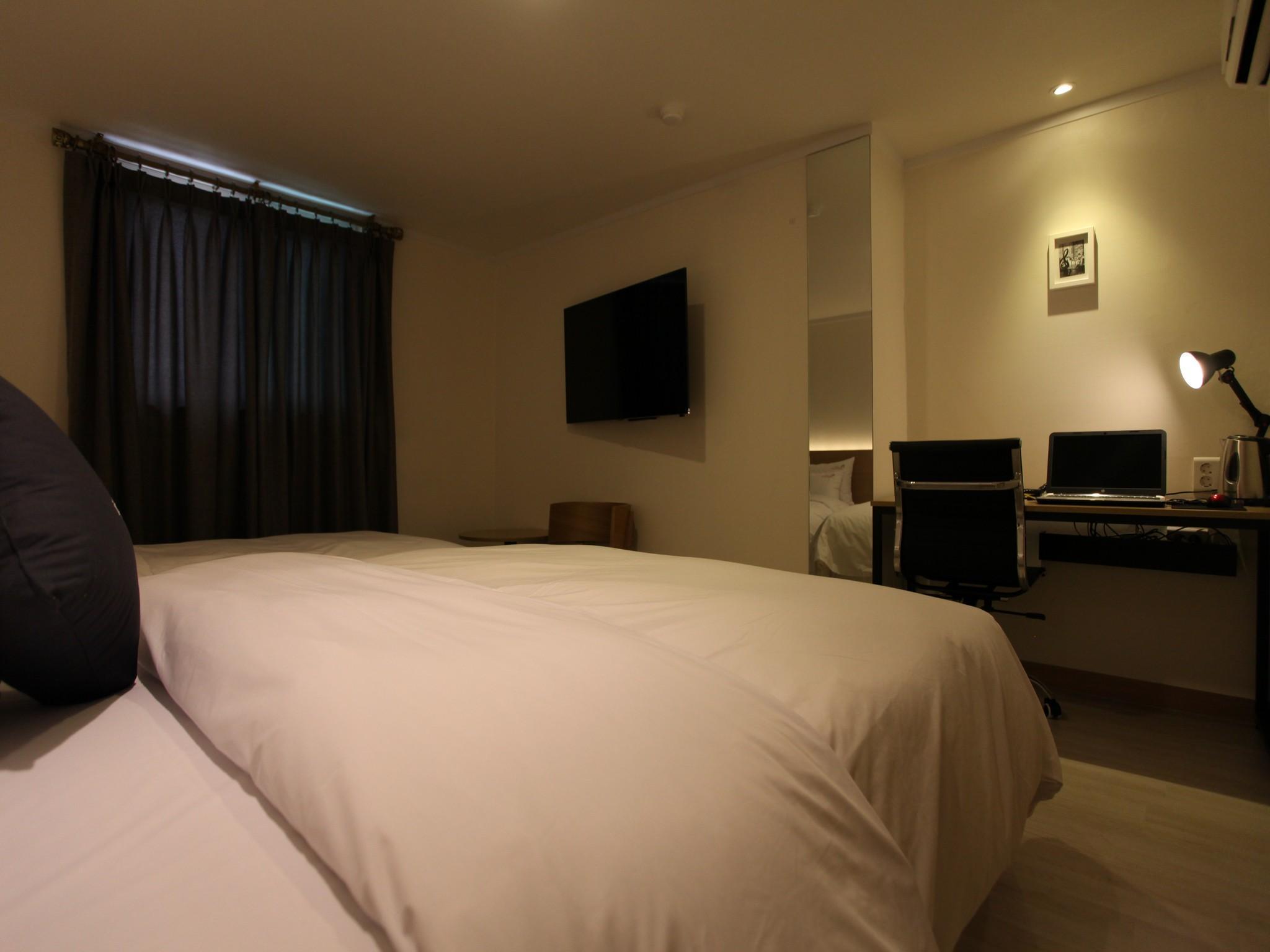 STANDARD, TWIN BEDS