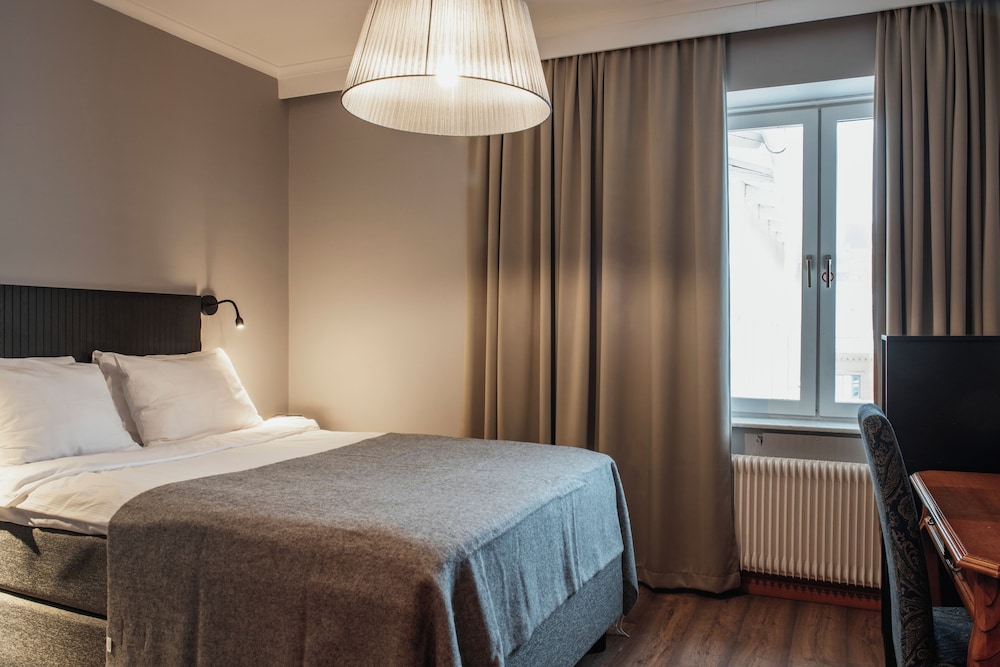 Compact, Double Bed