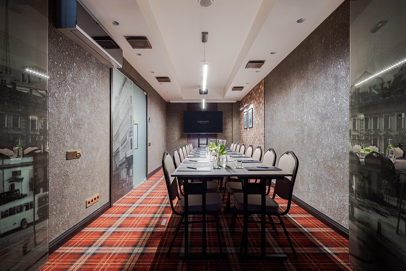 Eurostars Metropole 43/52