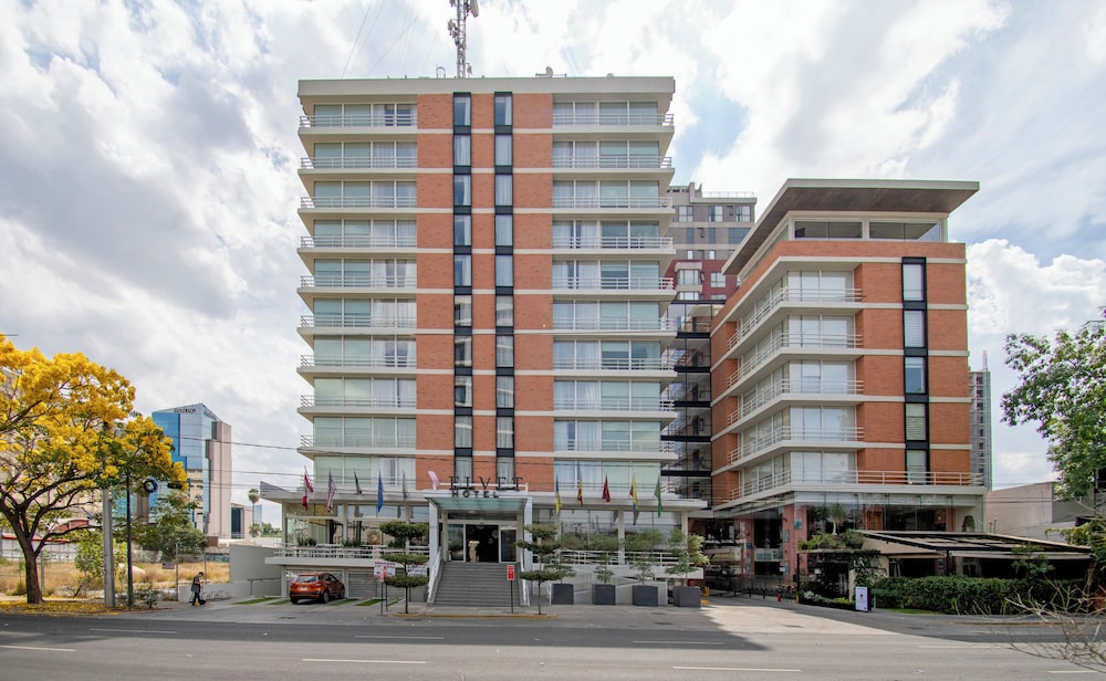 Hotel Velvet Plaza 5/64