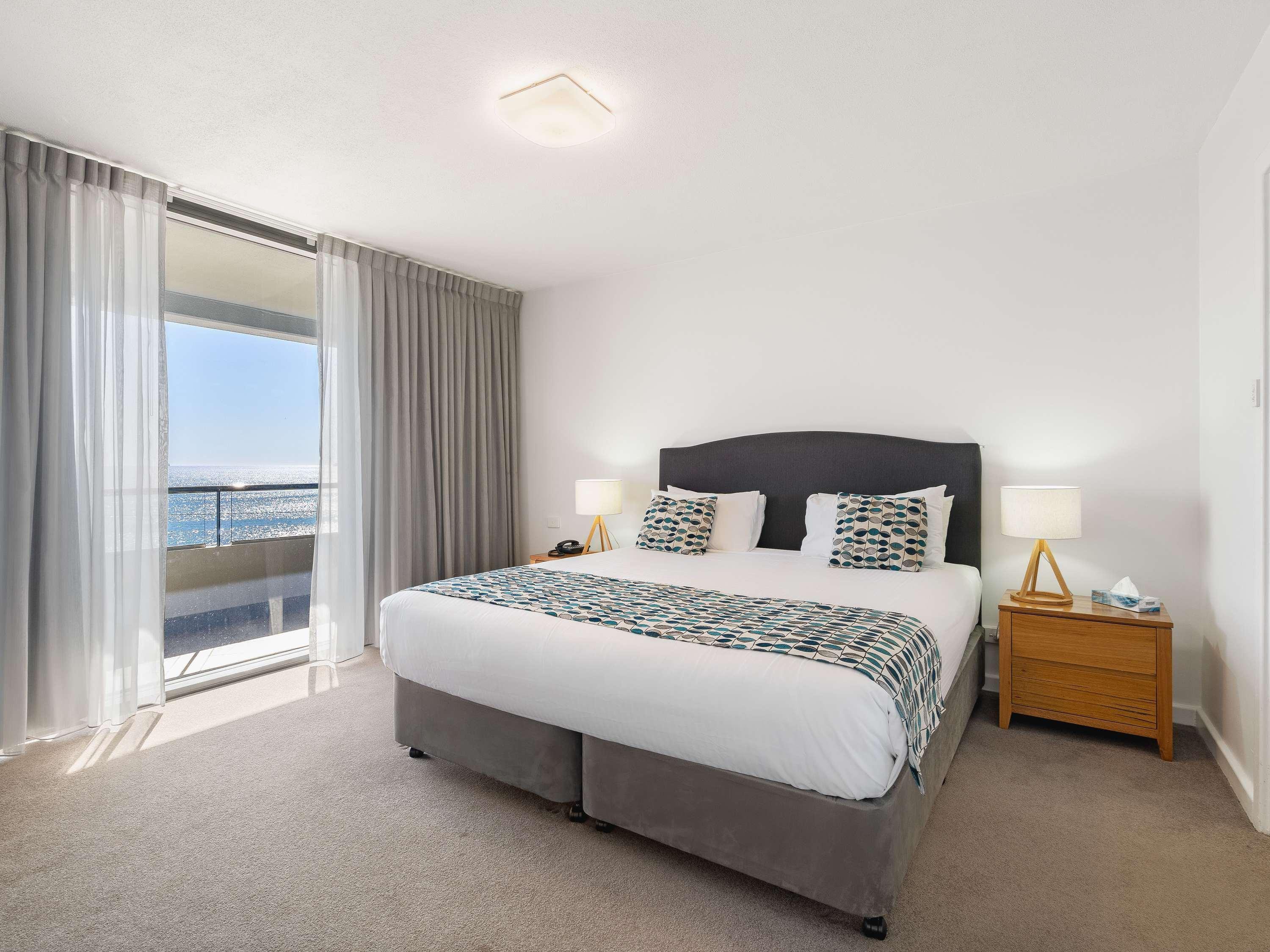 Superior, Suite, King Bed, Ocean View, Sofa