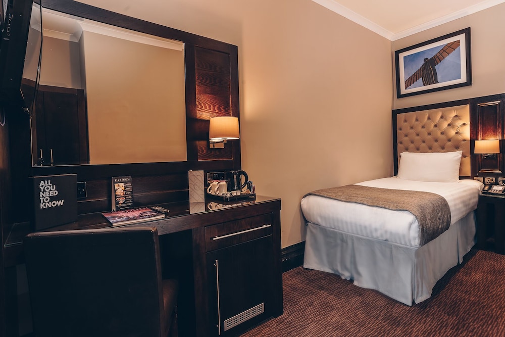 City, Single, Single Bed