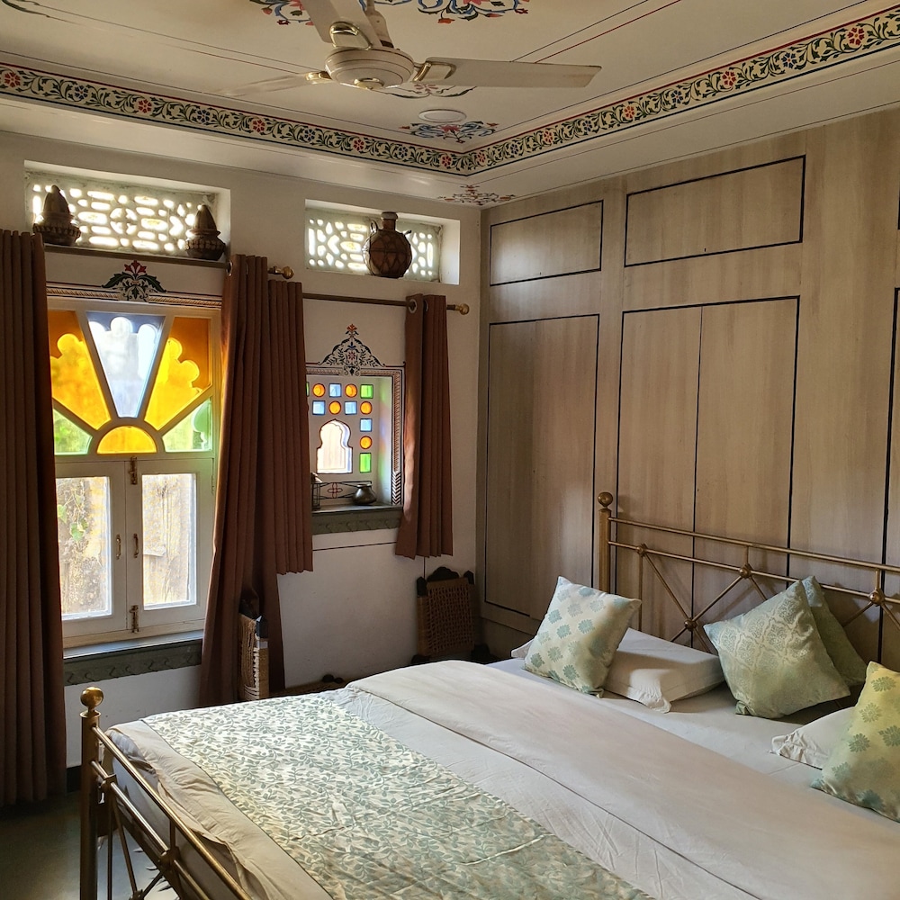Mewar Haveli 25/57