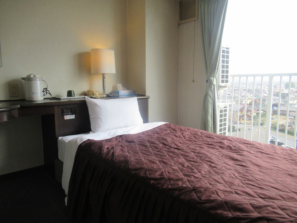 Tsurusaki Hotel 14/50