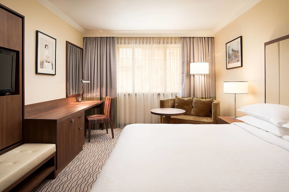Sheraton Zagreb 7/35