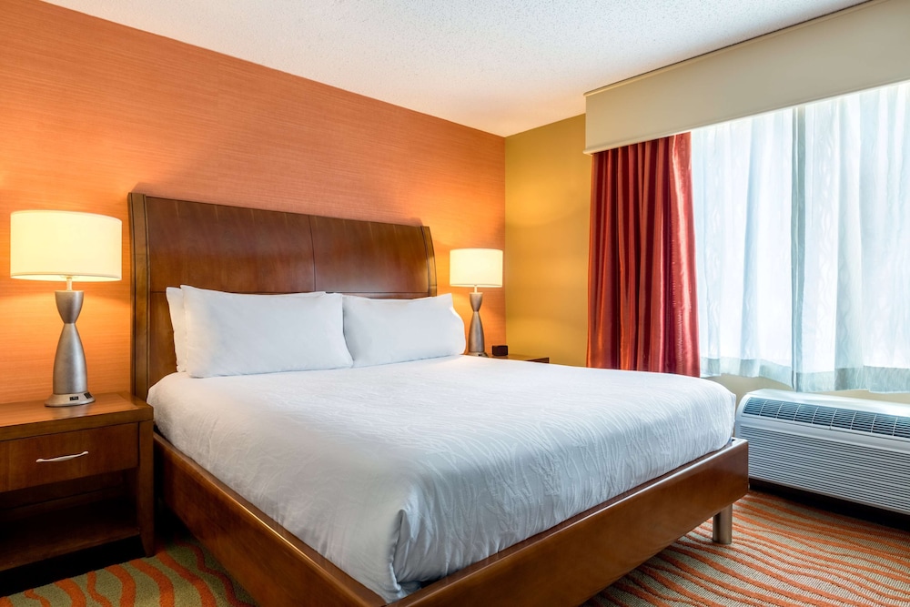 Hilton Garden Inn Arlington Courthouse Plaza 10/83