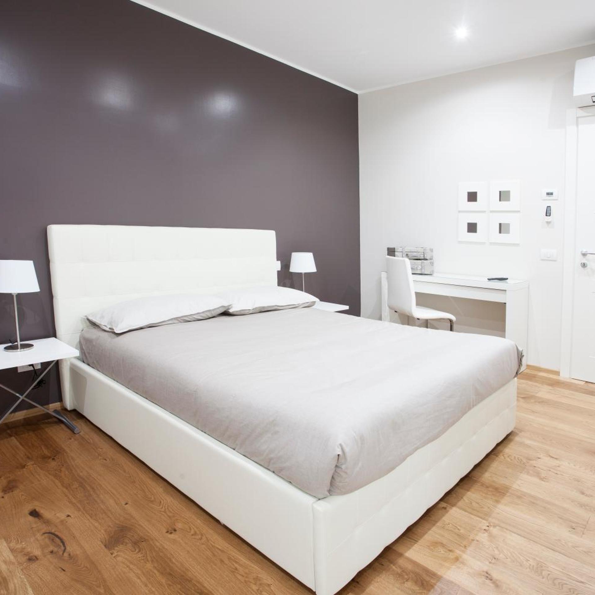 2 Bedrooms, Apartment