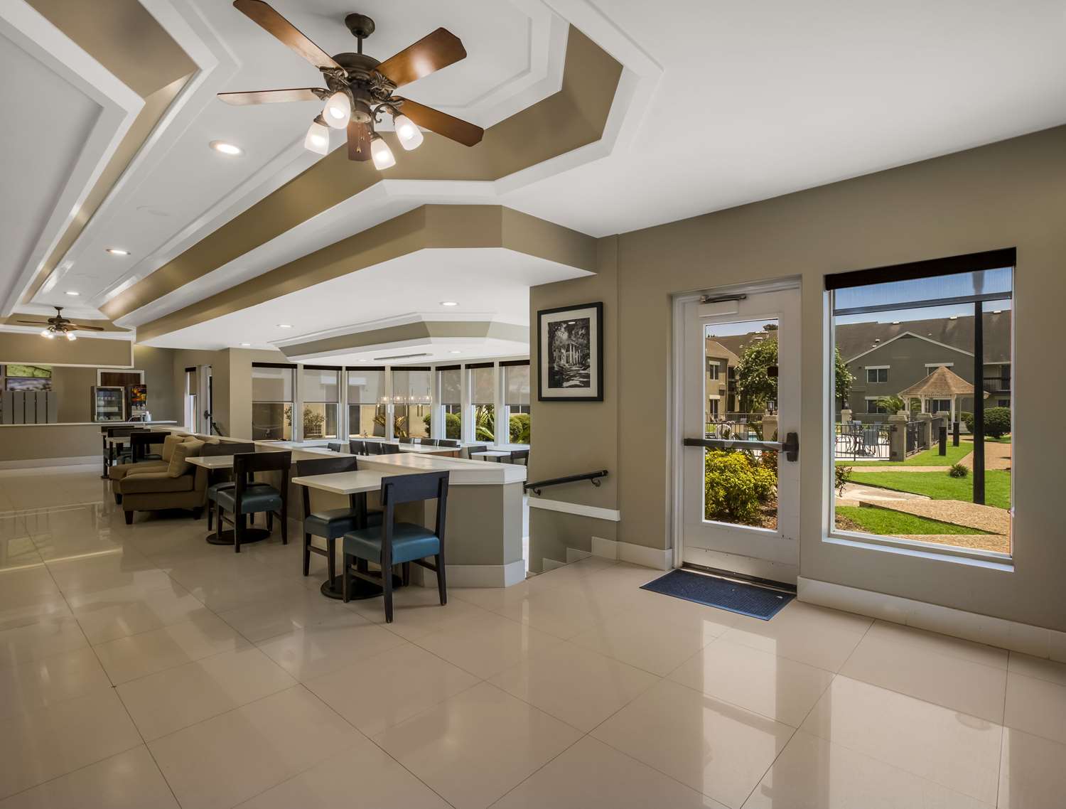 MainStay Suites Savannah Midtown 19/40
