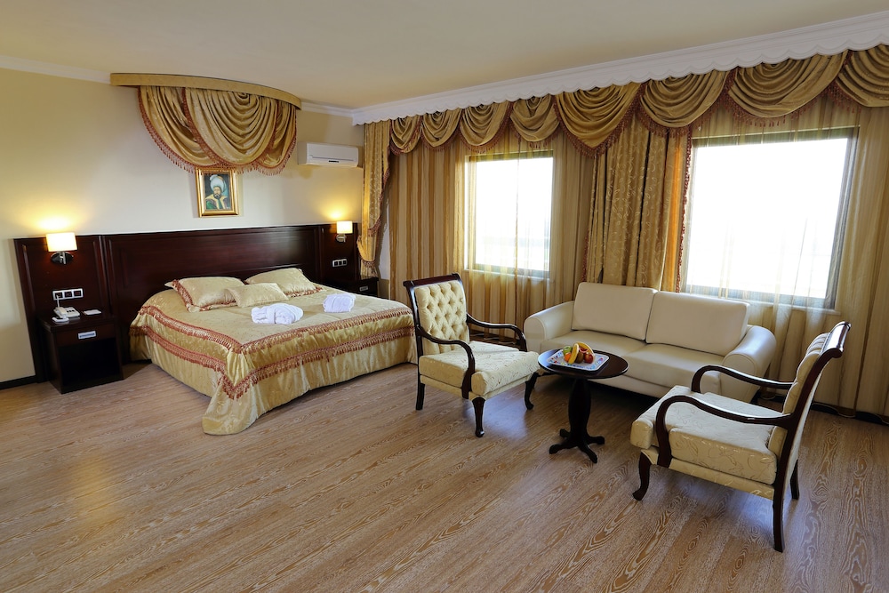 Eser Diamond Hotel & Convention Center 7/32