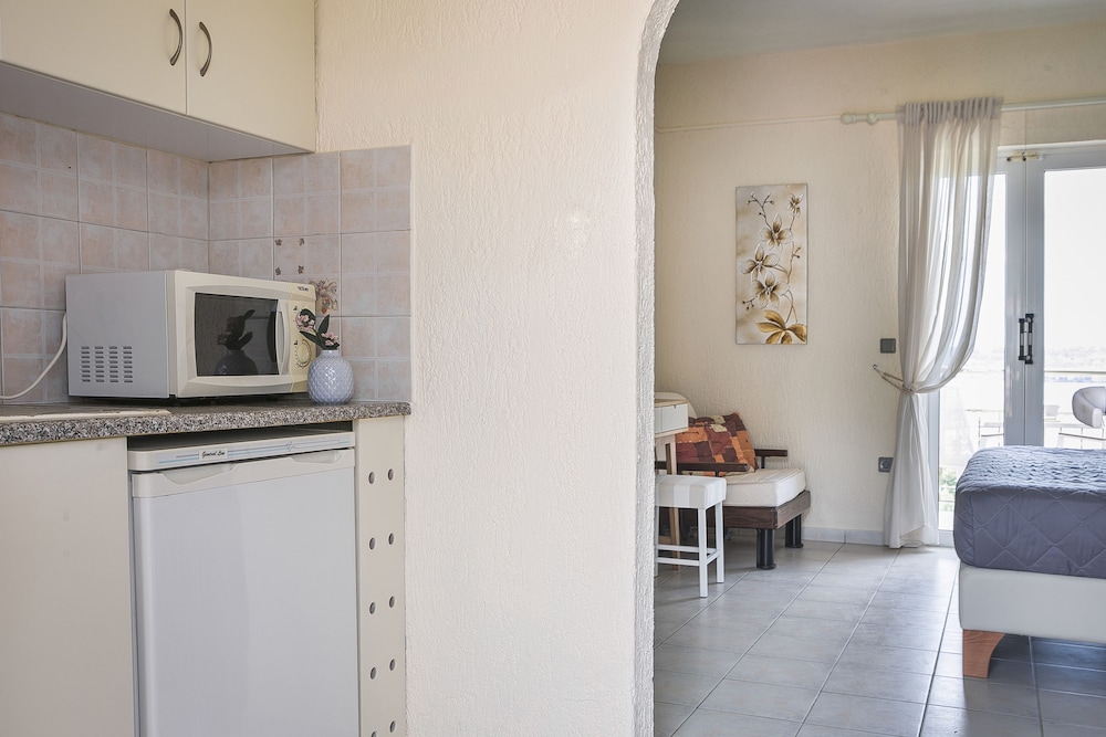 Panorama Fanari Studios Apartments 43/77