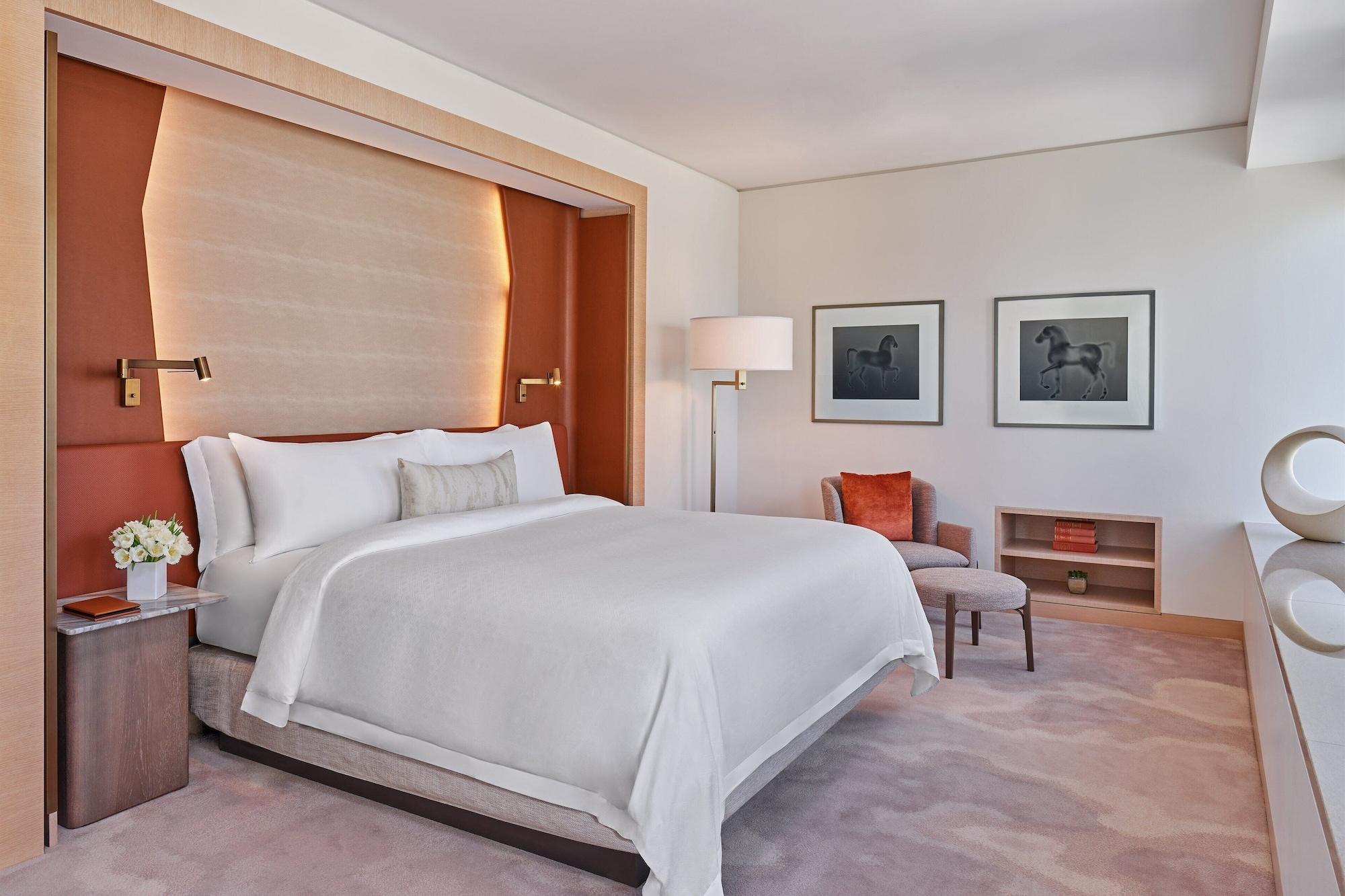 1 Bedroom, Suite, Accessible, The St Regis San Francisco 2/2