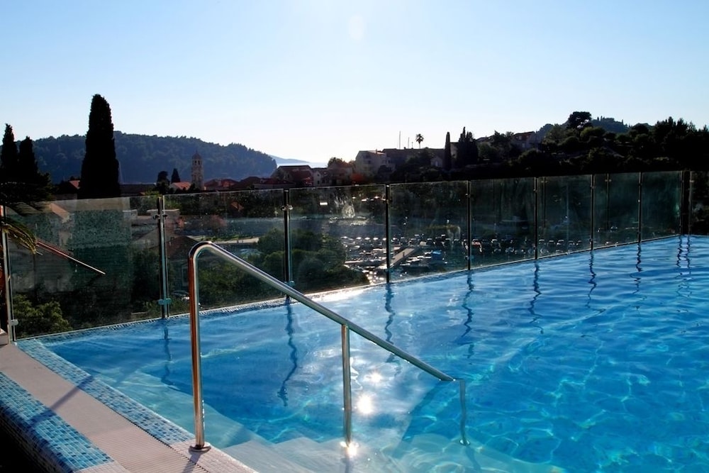 Hotel Cavtat 41/68