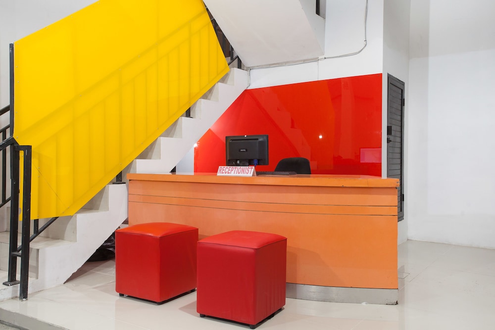 RedDoorz Plus @ K23 Rungkut Madya 7/36