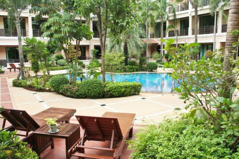 Lecasa Bangsaen Hotel 22/37