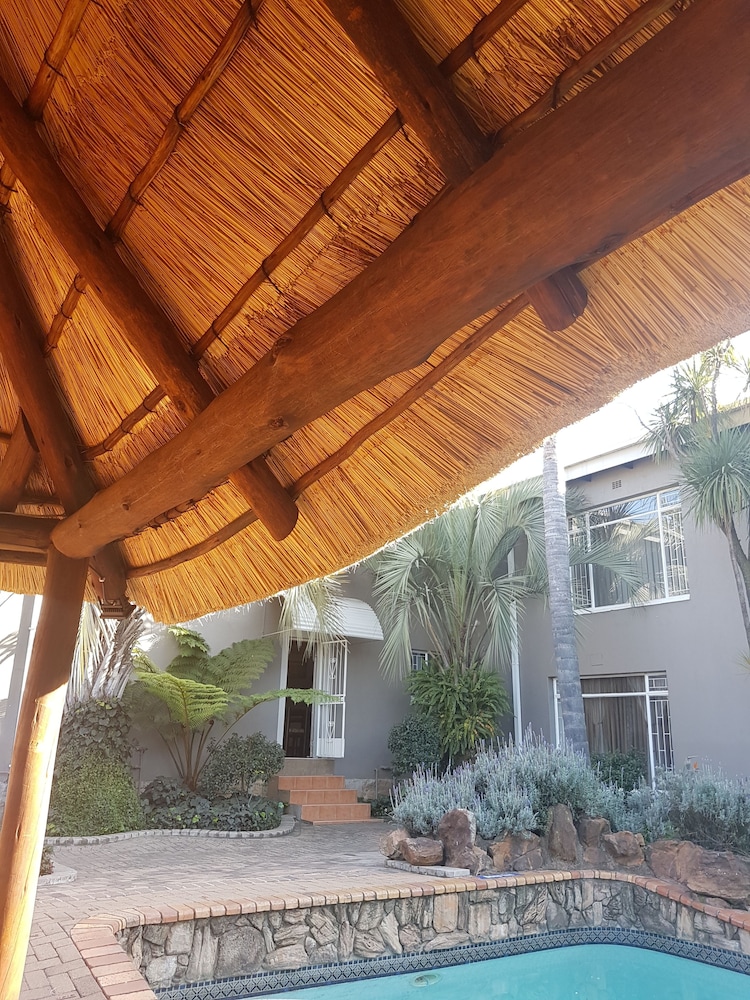 Blue Sparrow Guest House 11/29