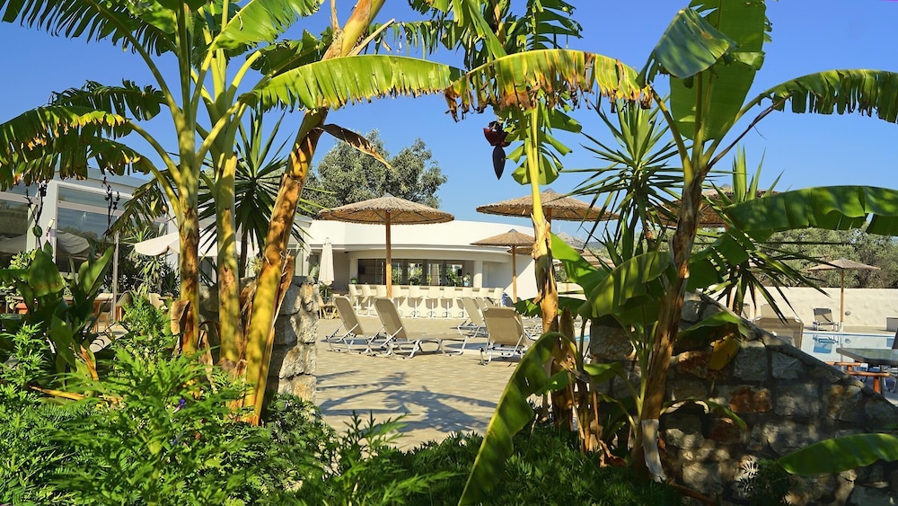 Saint George Resort 53/60
