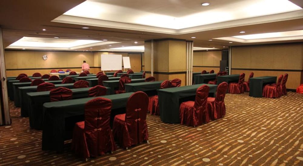 Promenade Hotel Kota Kinabalu 54/67