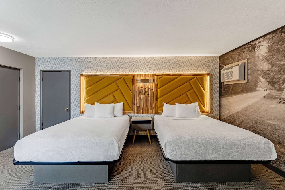 The Wander Hotel, a Ramada by Wyndham 12/52