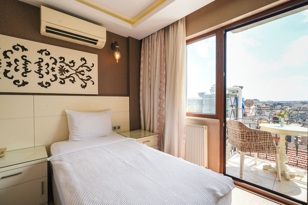 Rooms Inn Taxim 22/70