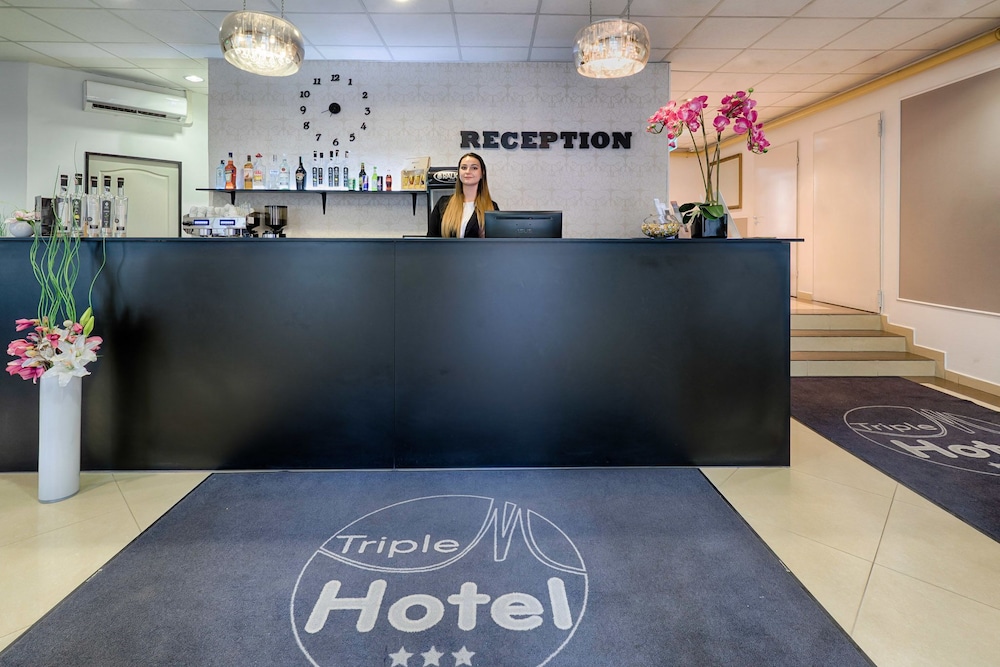 Triple M Hotel 1/27