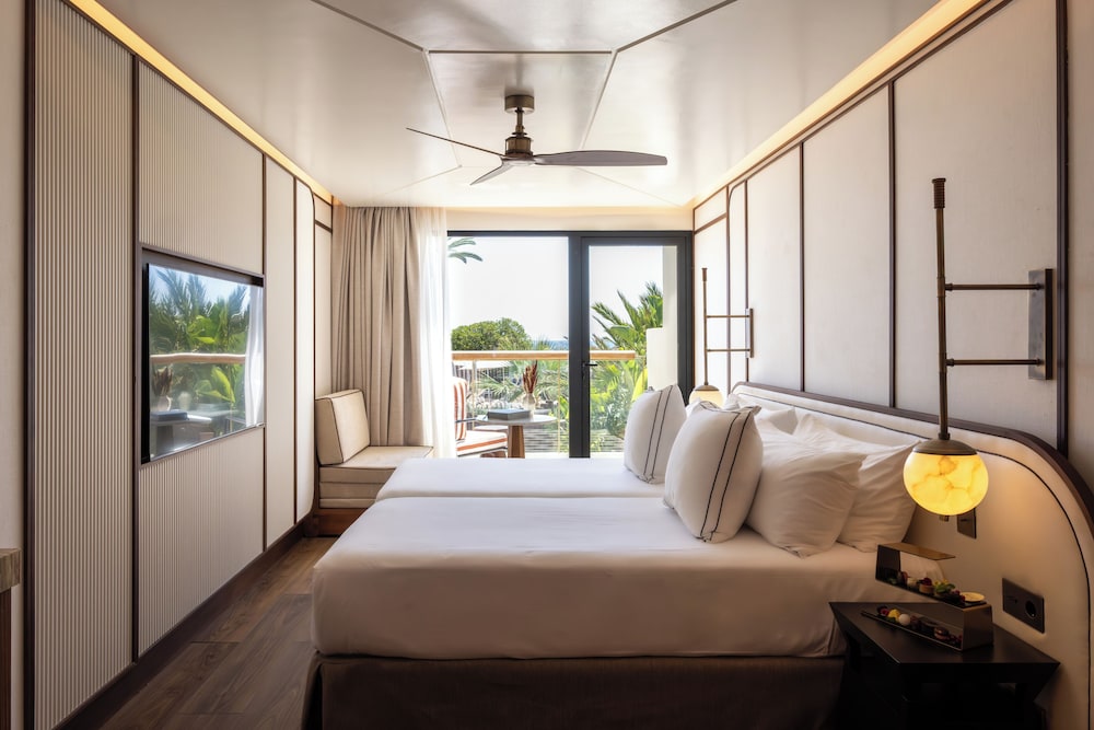 Swim Up, Deluxe, King Bed، BLESS Ibiza The Site 3/9