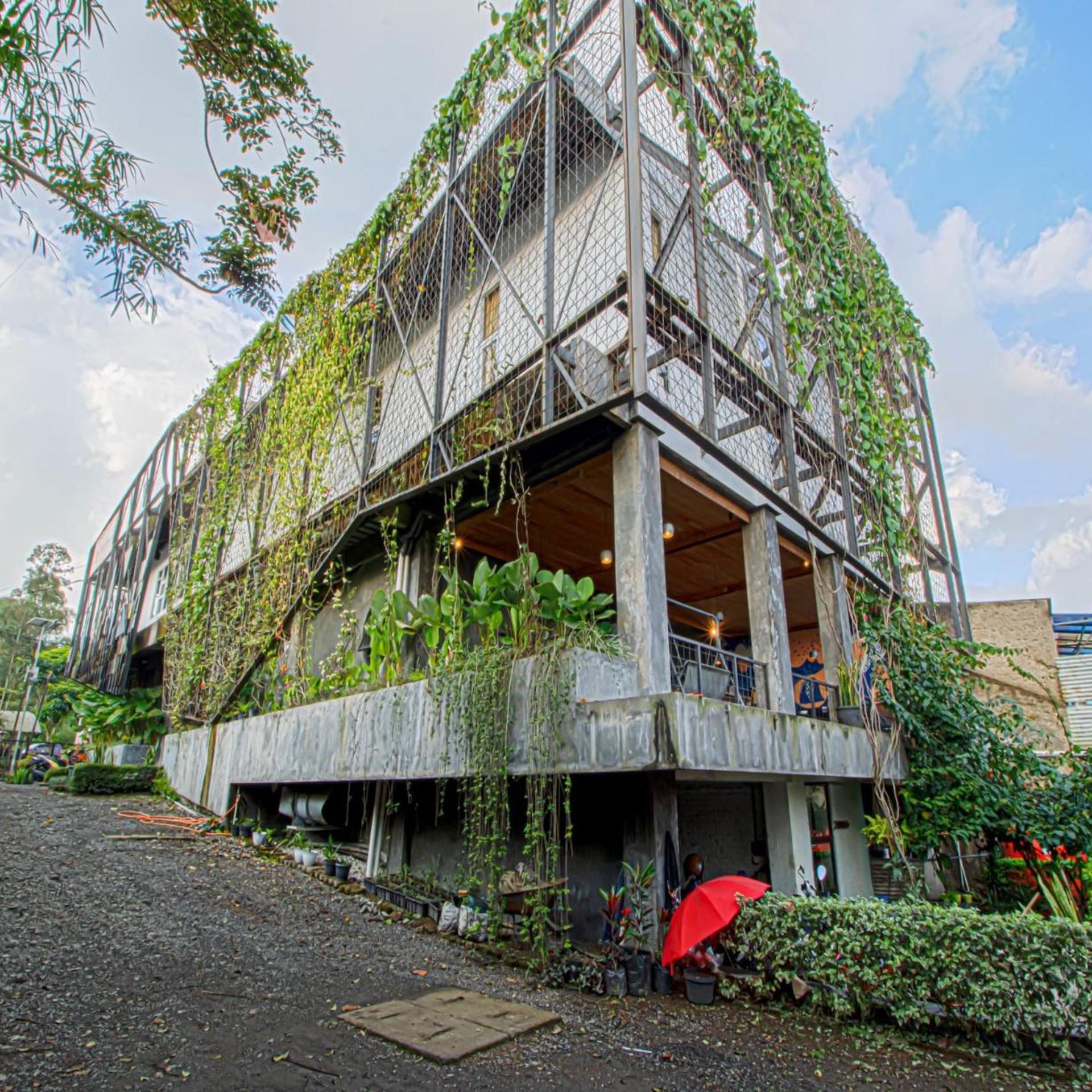 D Journey Hotel 5/59