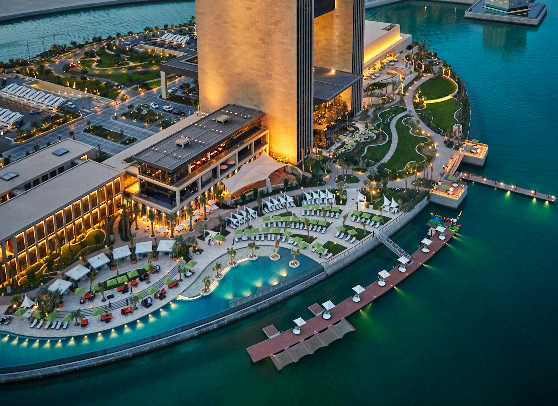 Four Seasons Hotel Bahrain Bay 51/53