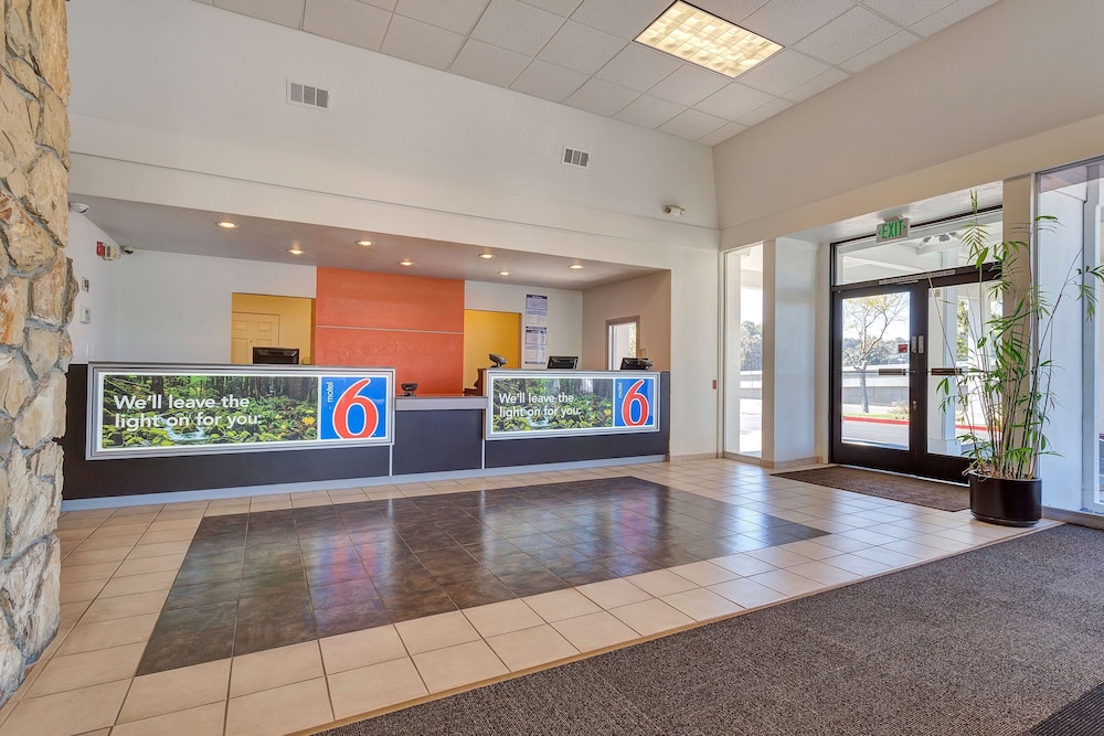 Motel6 Belmont, CA San Francisco Redwood City 11/61