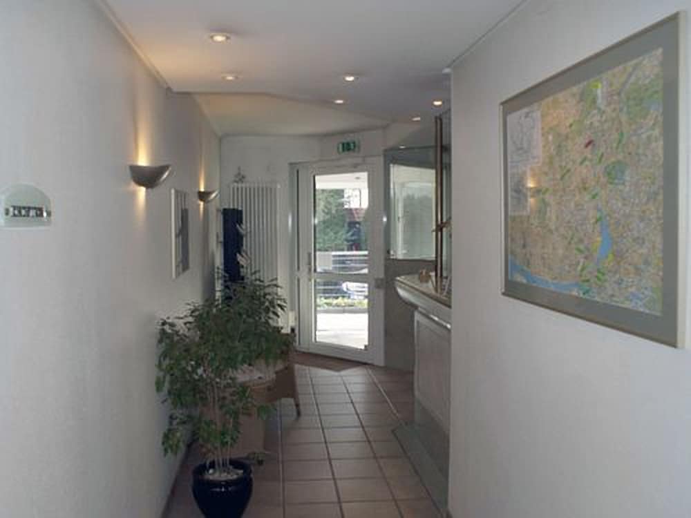ENTREE HOTEL GROSS BORSTEL 13/50