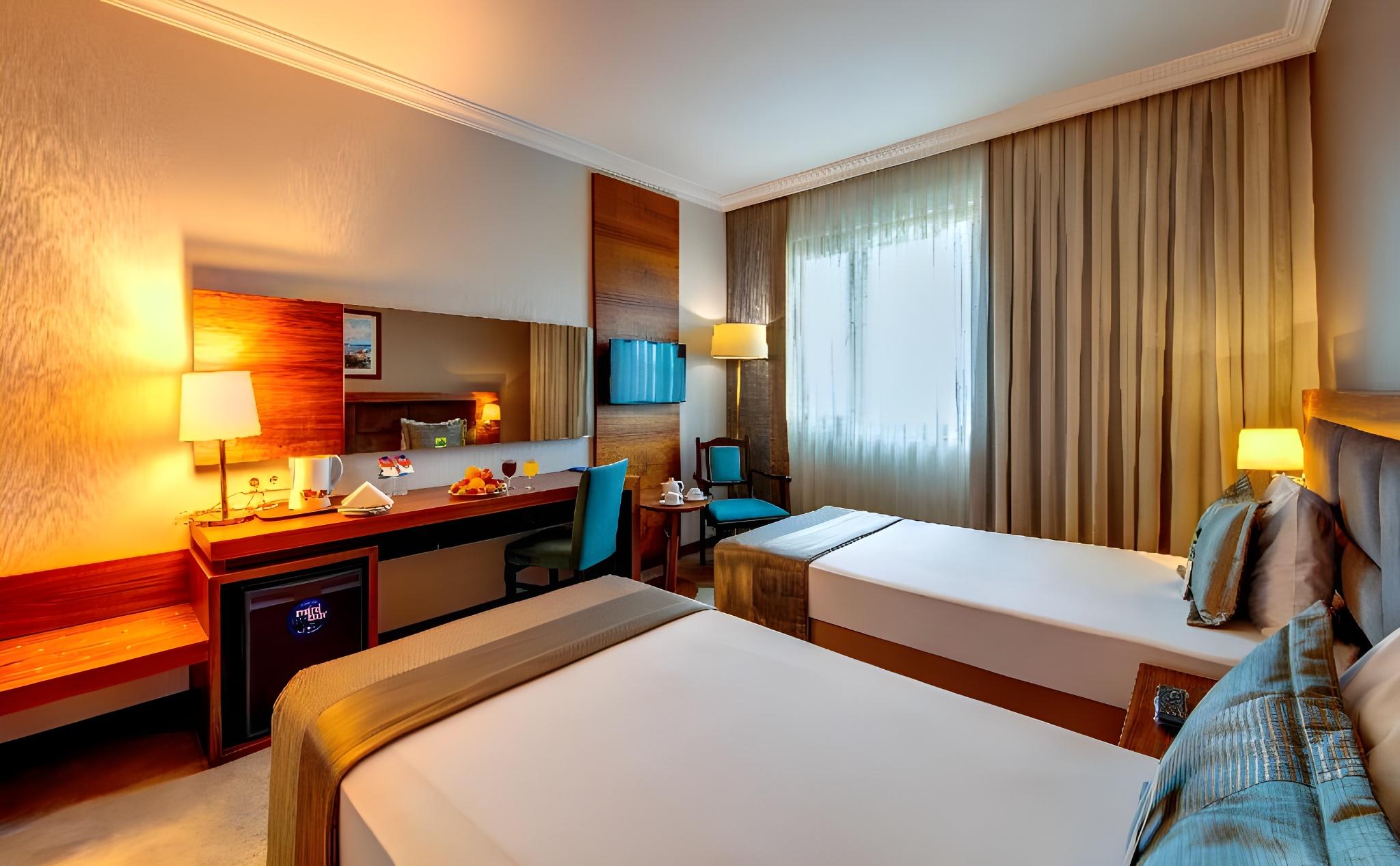 Superior, Single, 1 King and 1 Single Beds